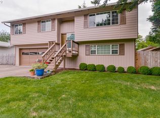 19166 Clairmont Way, Oregon City, OR