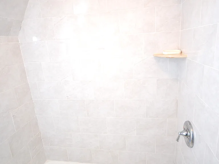 413 Davis Ave #2 — Photo 11