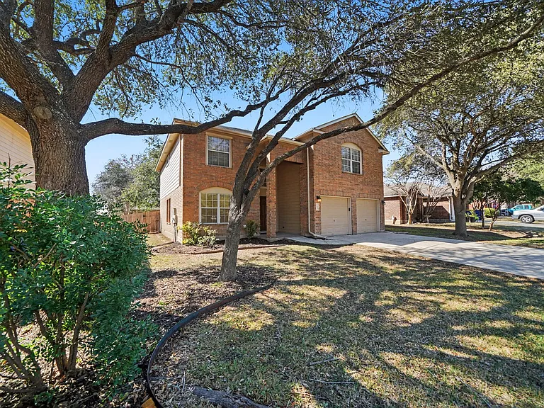 194 Laceleaf Ln — Photo 4