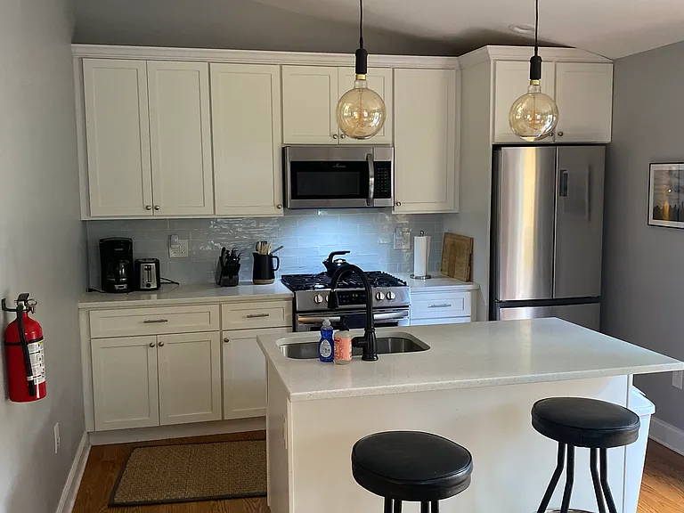 199 Linden Ave — Photo 4