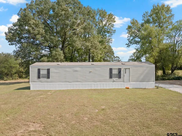 300 Heard Rd, Naples, TX 75568