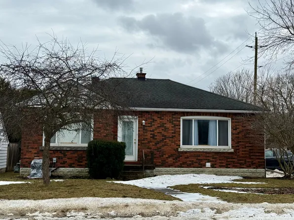 501 Napier St, Brockton, ON N0G 2V0