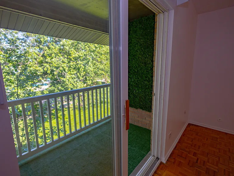 930 Beau Dr #312 — Photo 7