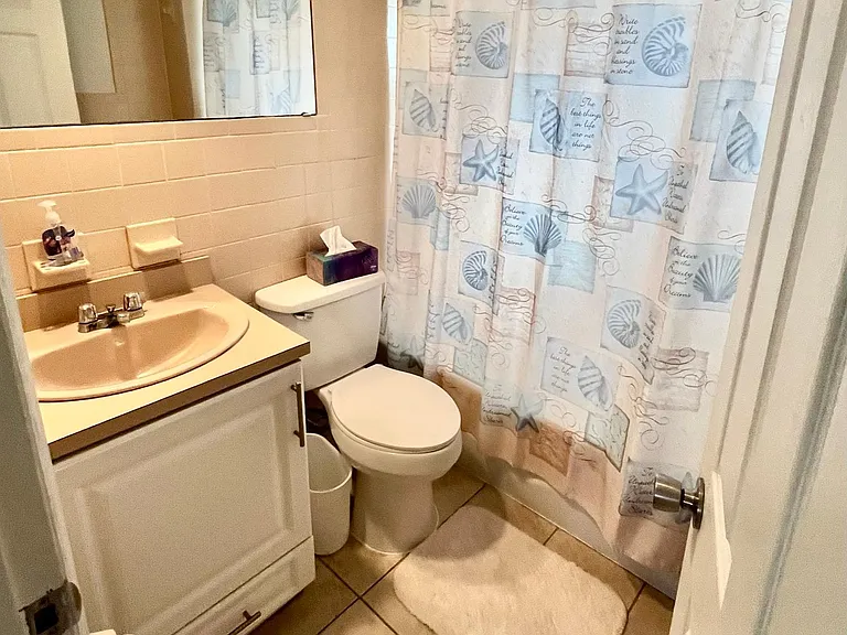 113 Carmel Dr — Photo 15