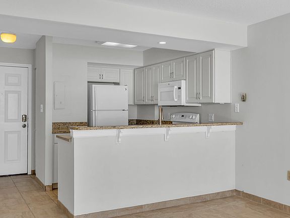 5th image of 9400 Shore Dr. #317
