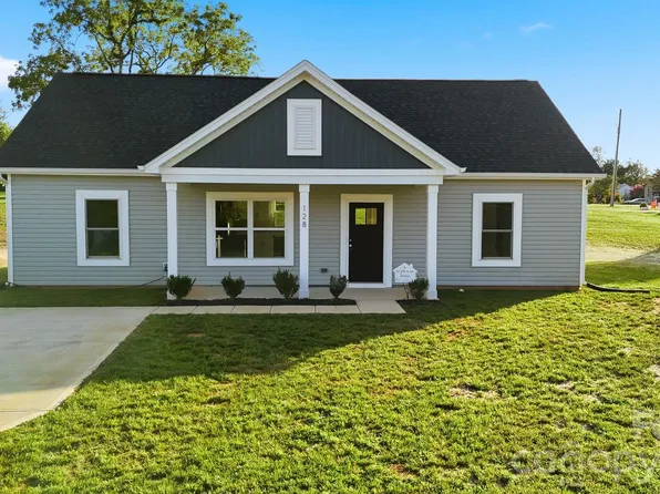 128 N Main St, Granite Falls, NC 28630