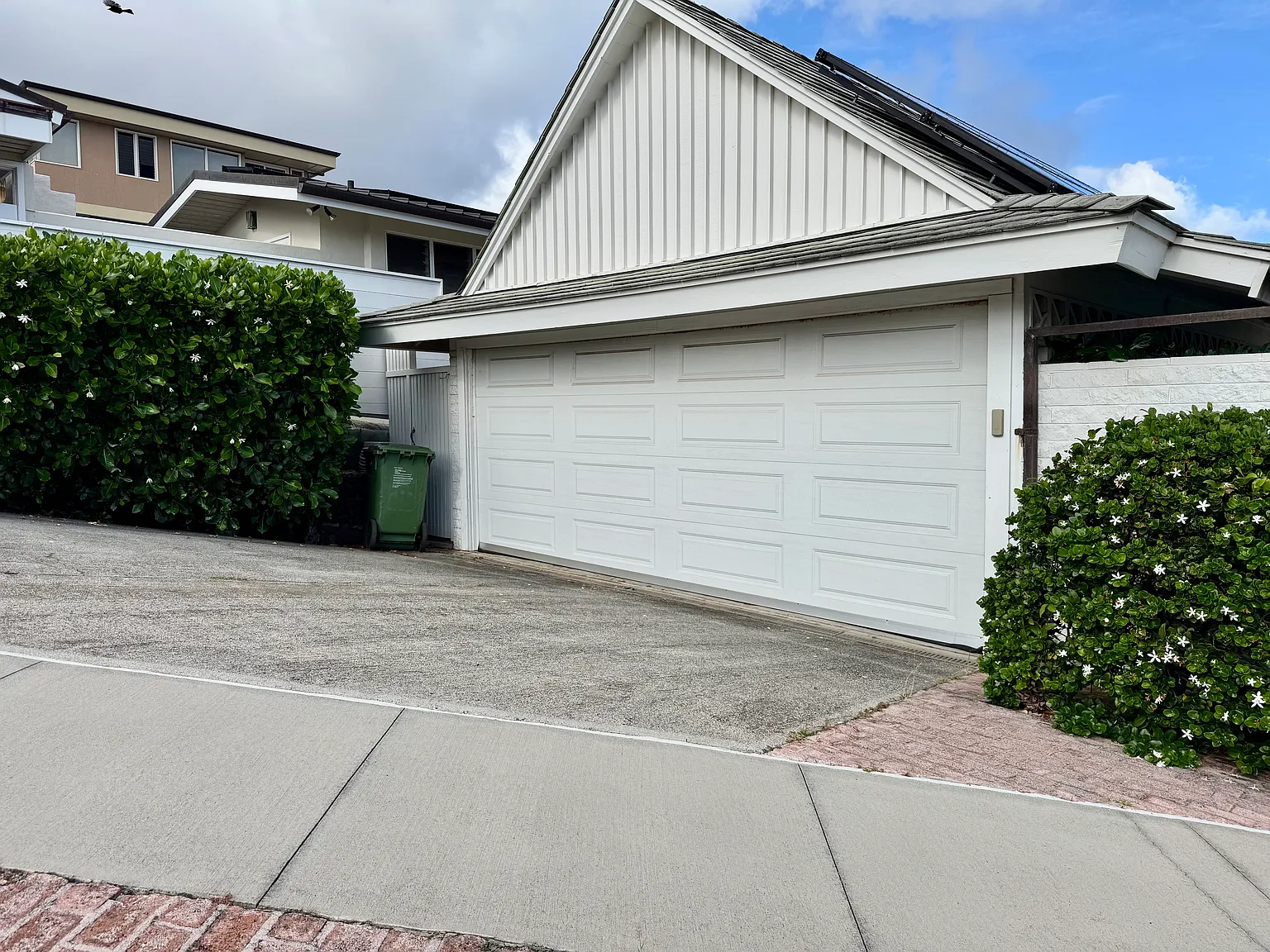 3 bed, 1544 sqft, $5,700 — Photo 2