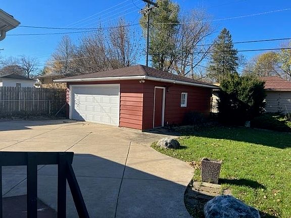 5th image of 2335 Colorado Ave