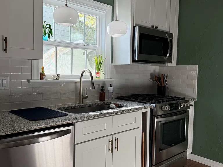 920 Jefferson St NE — Photo 13