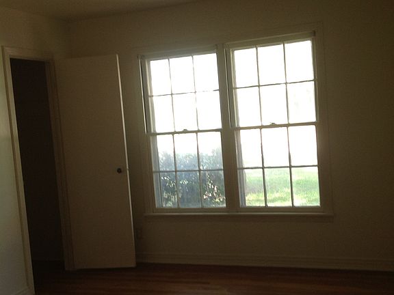 3rd image of 5617 N Schilder Dr