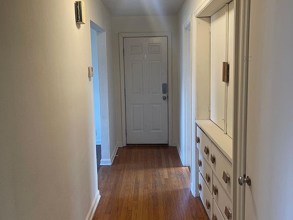 2nd image of 710 E State St #A