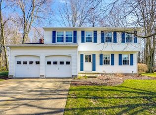 4407 Galaxy Dr, Stow, OH 44224