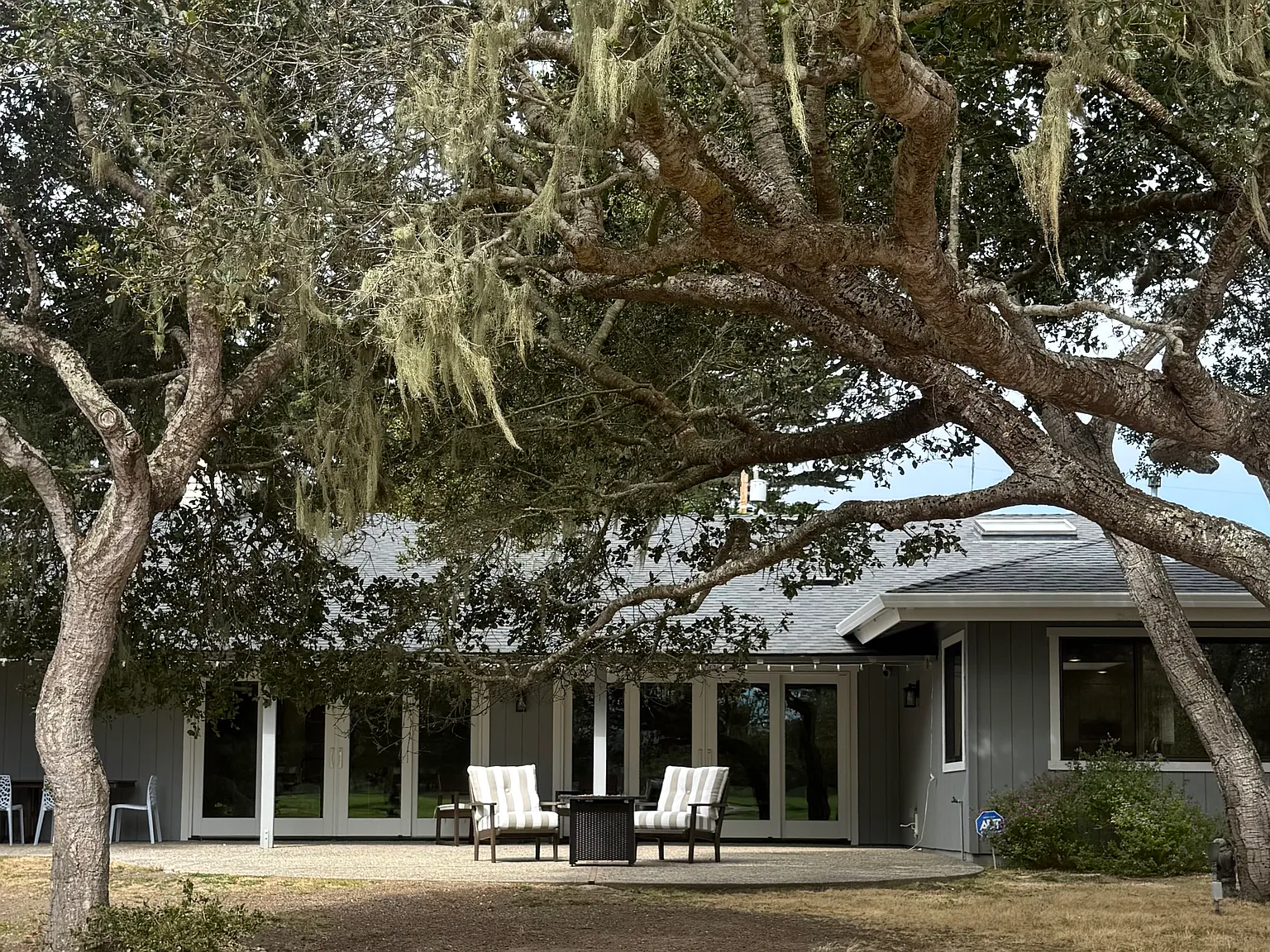 4 bed, 3000 sqft, $15,000 — Photo 4