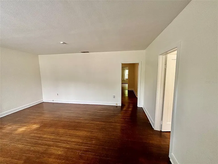 1219 Lake Highland Dr — Photo 17