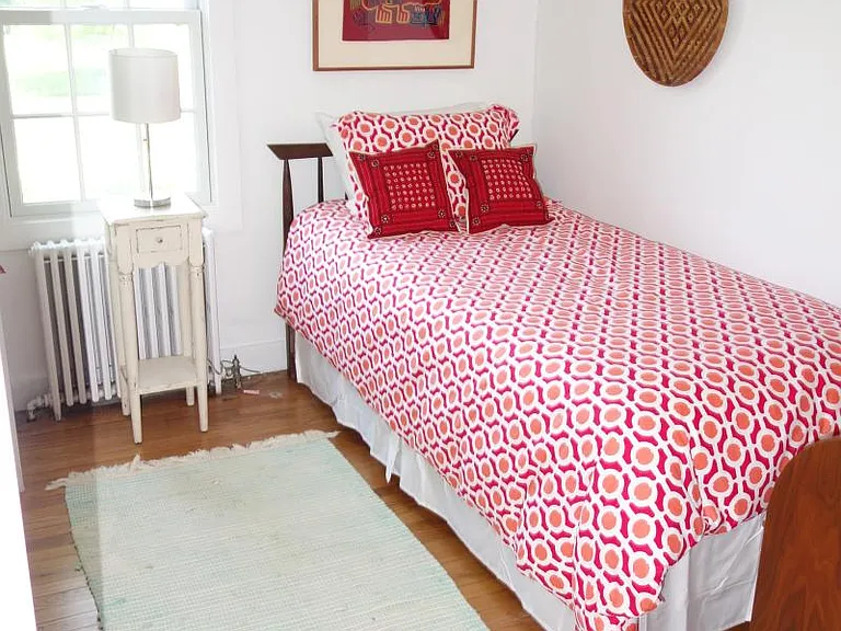 Wing bedroom 2