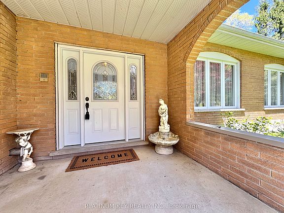 5th image of 21610 Adelaide Rd