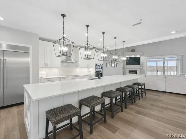 5450 Christopher Ln Unit 243, Osage Beach, MO 65065