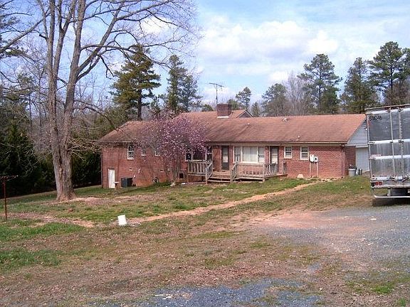 3rd image of 1775 Nc Highway 109 N