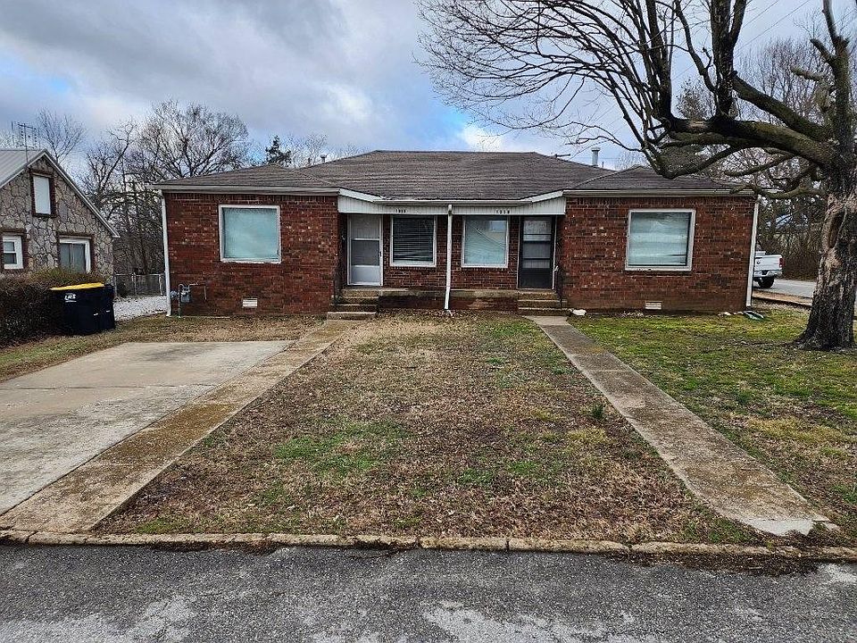1st image of 812 W Smythe Ave