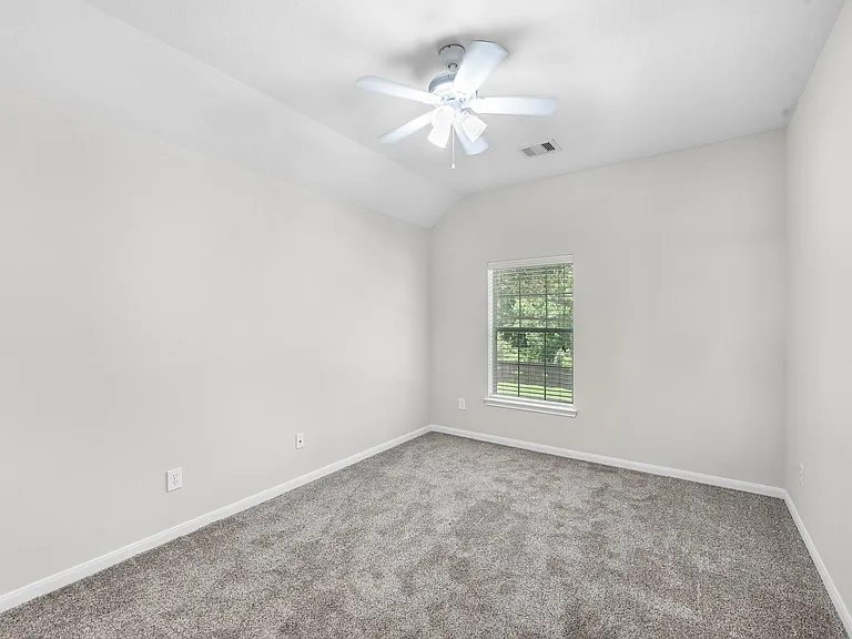 2519 Fair Oak St — Photo 14