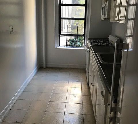 4th image of 815 W 181st St APT 2K