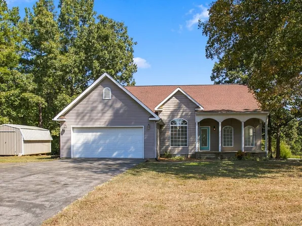 173 Mitchell St, Hohenwald, TN 38462