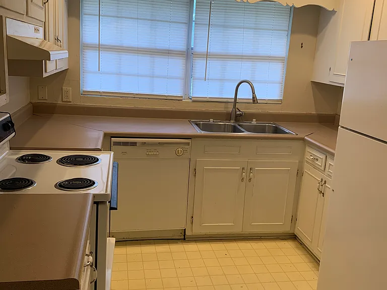 702 E Jones Ave #704 — Photo 7