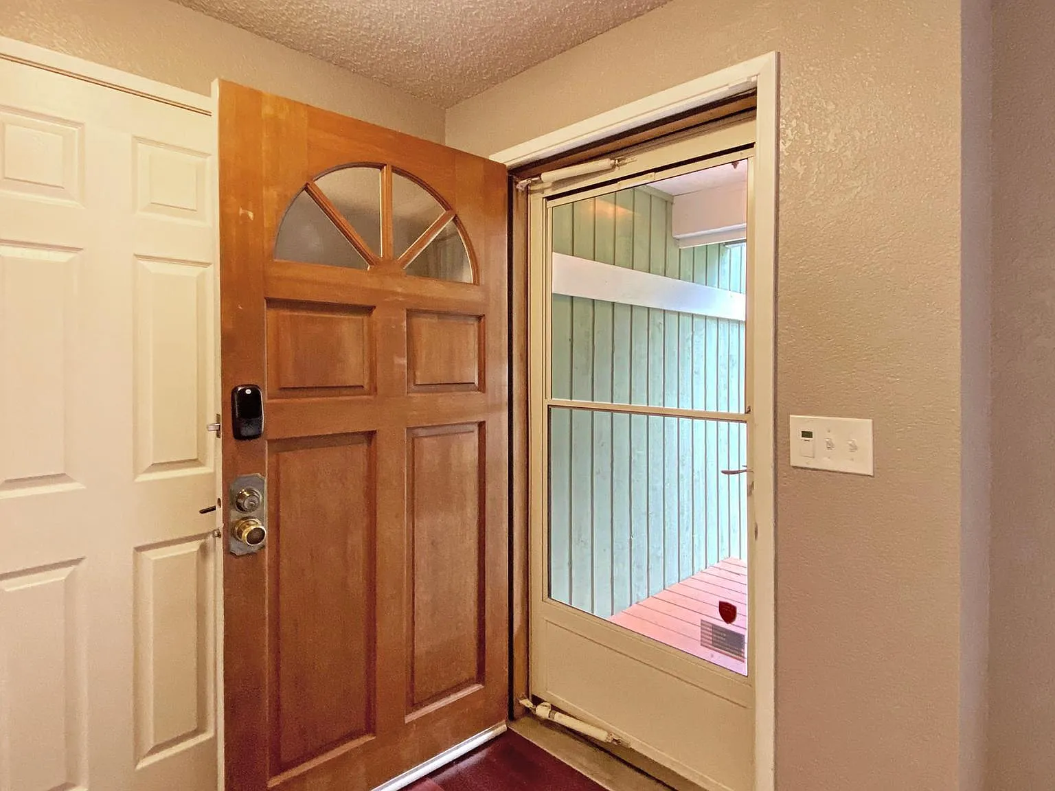 3 bed, 1490 sqft, $2,750 — Photo 4