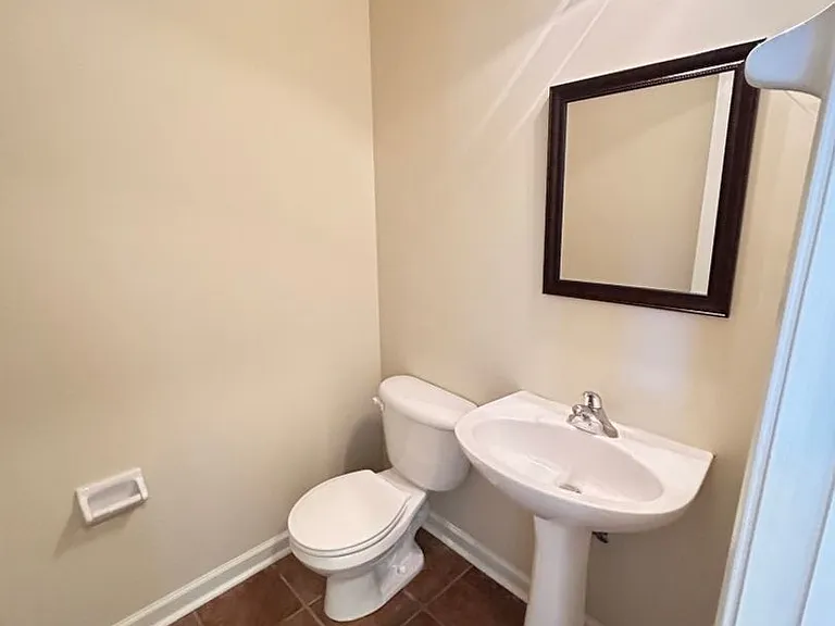 1372 Island Town Dr — Photo 9
