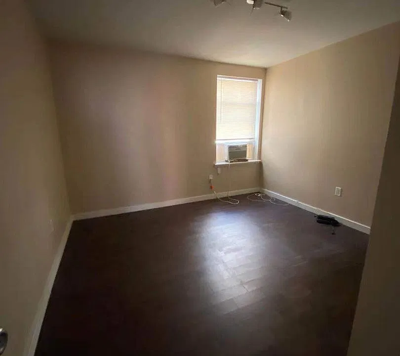 1428 W Master St.