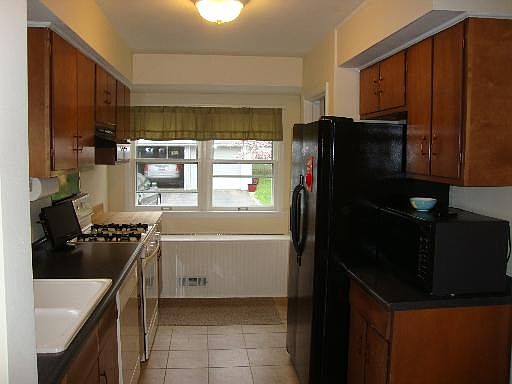 4th image of 601 Putnam Ave