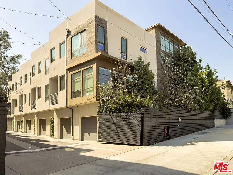 2111 N Cahuenga Blvd #2 — Photo 1