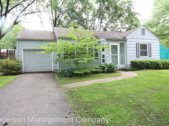 2nd image of 5527 Ash Dr