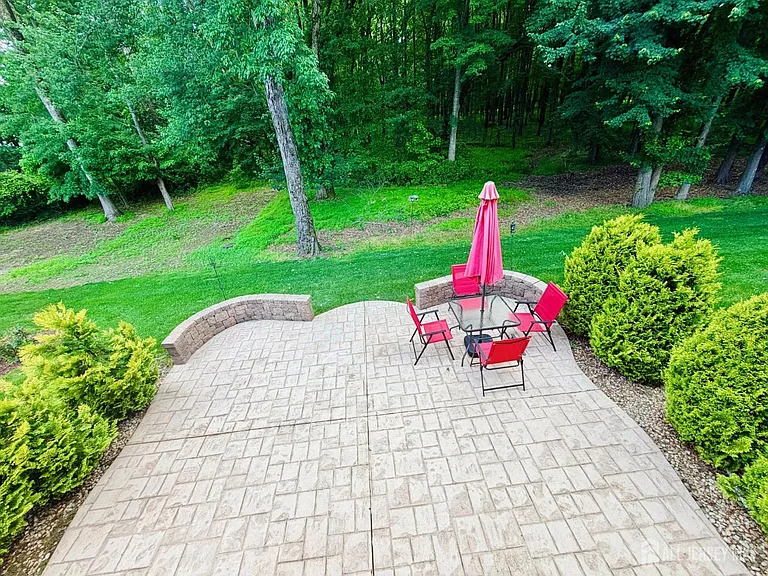 247 Morning Glory Dr — Photo 27