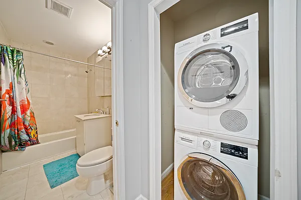 Sold by Bond New York | media 9