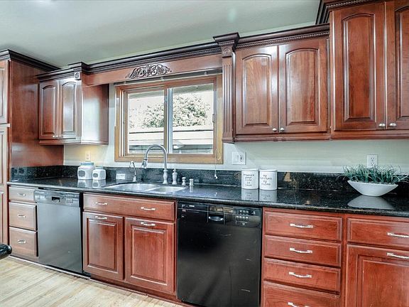 3rd image of 737 Carlisle Way #1