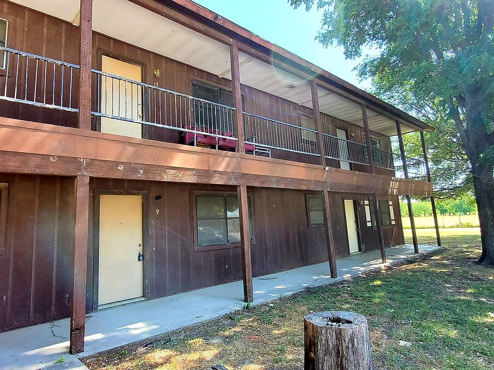 2 Bedroom & 3 Bedroom Apartments 1 Bull Run Comanche TX Zillow
