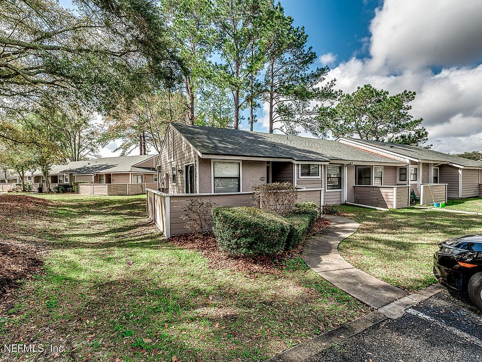 1st image of 8432 Long Meadow Cir N