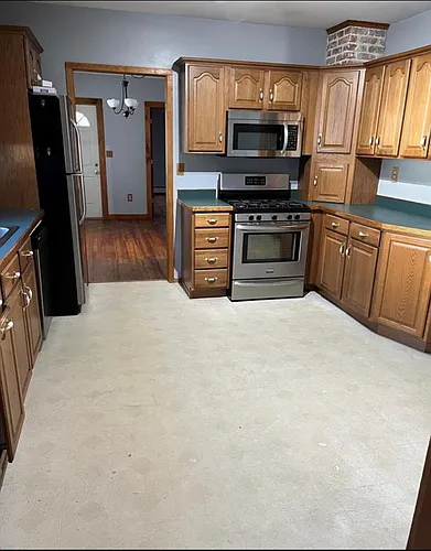 138 Main St #1 Photo 1