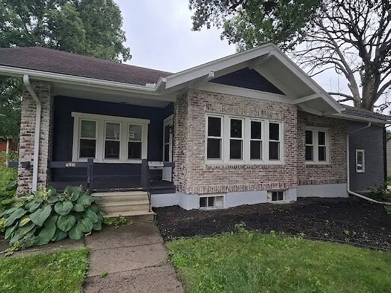 2122 California St — Photo 1