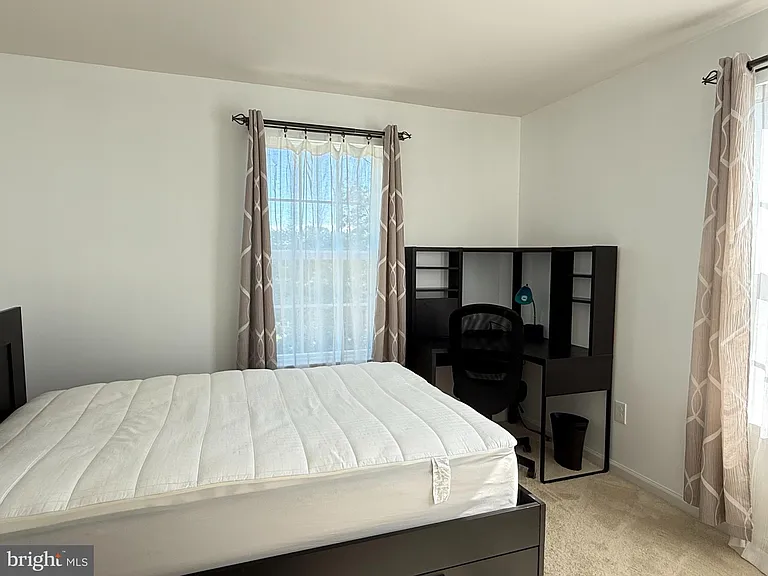 1285 Madison Ln — Photo 10