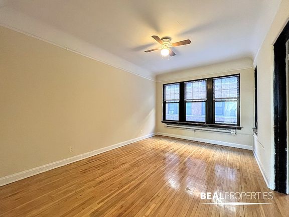 3rd image of 4415 N Wolcott Ave #A3