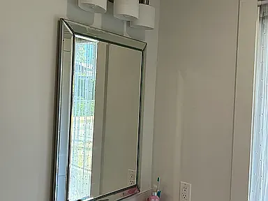 Queen Bathroom attached to Queen Bedroom No. 1