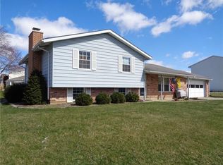 2074 Conowoods Dr, Springfield, OH 45503