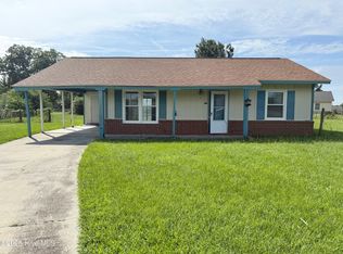 1037 Yukon Ct, Jacksonville, NC 28546