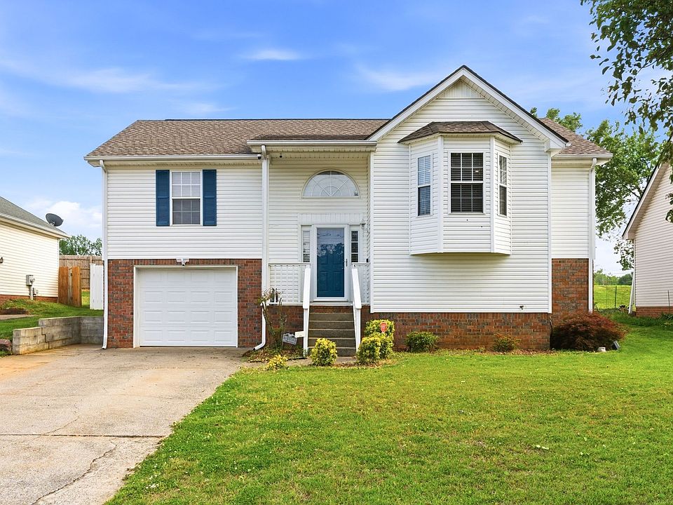 1st image of 1002 Heather Dr