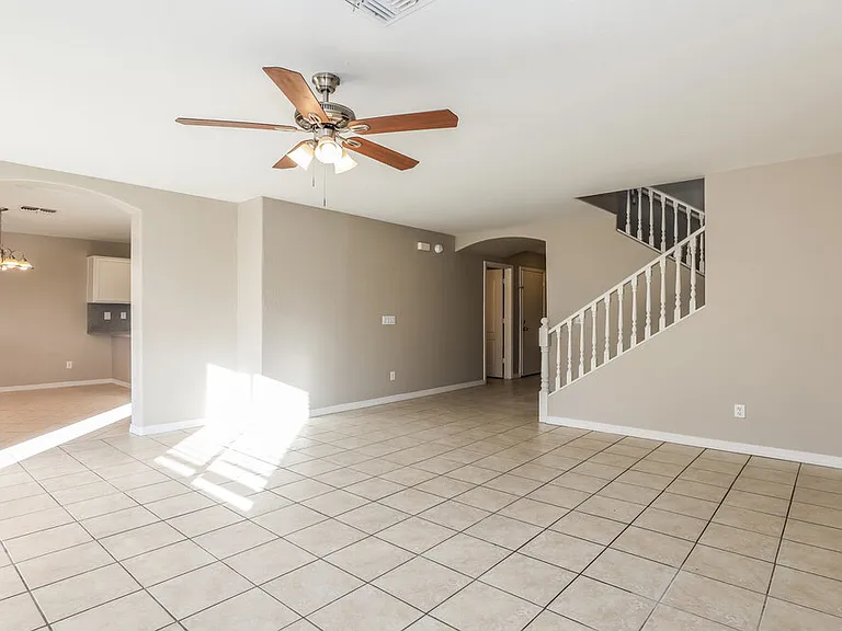 3251 W Jessica Ln — Photo 5