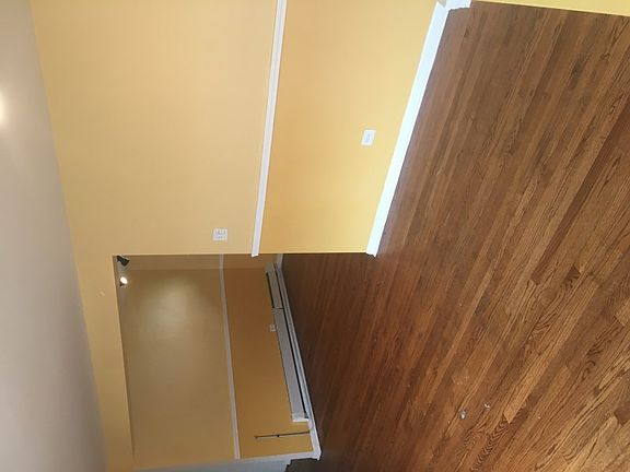 3rd image of 11009 S Vernon Ave