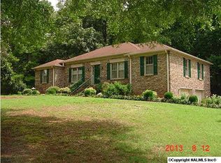 195 Farmstead Rd, Huntsville, AL 35806