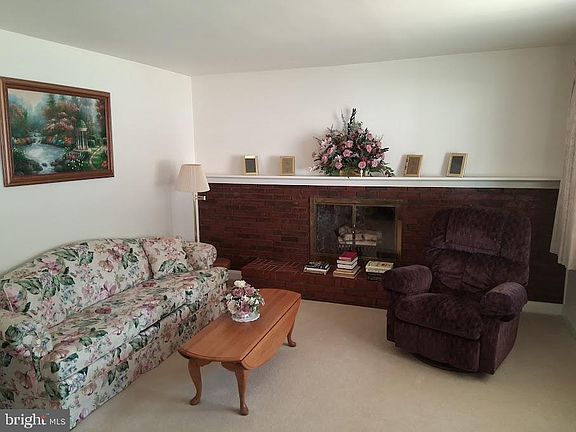 4th image of 7926 Diehlwood Rd